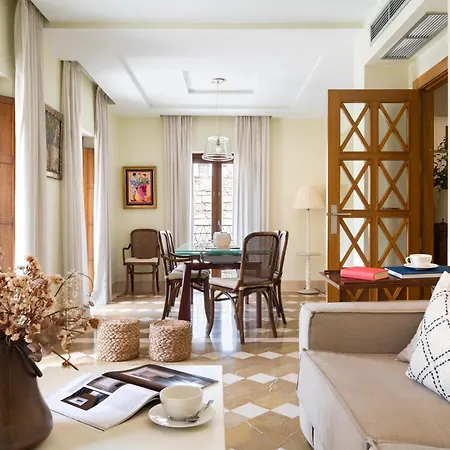 Magno Santo Tomas Apartment *
